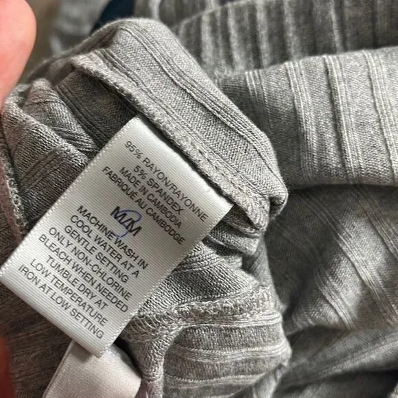 Lord & Taylor NEW Grey Soft Pyjama Set - Picture 4 of 5